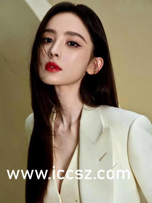 吃瓜爆料刘诗诗鞠婧祎,娱乐圈的瓜田，明星们的甜蜜与苦涩